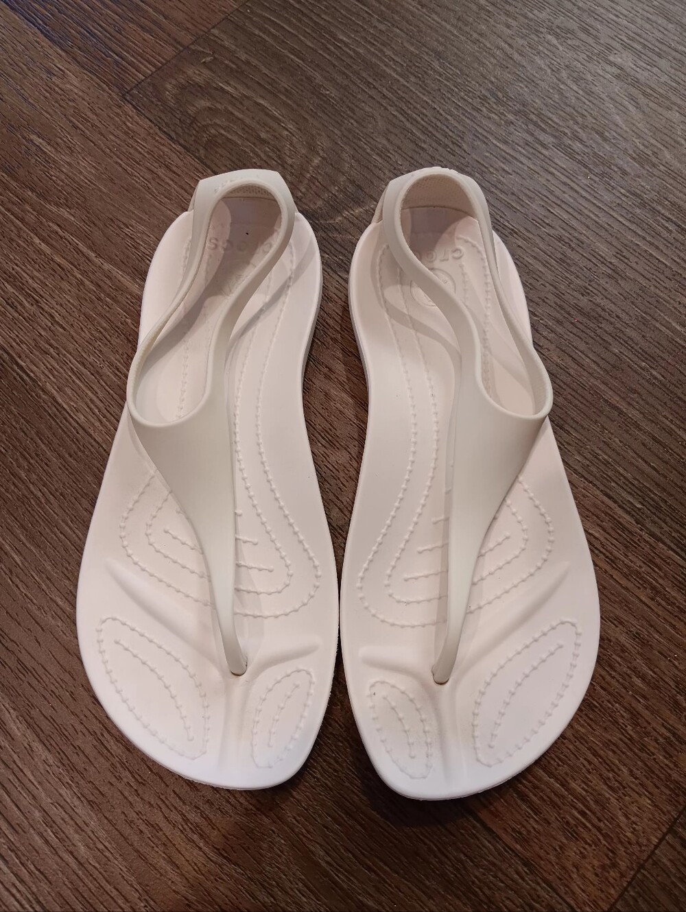 CROCS Women  Sexi Flip Flop Thong WHITE Serena Sandals  Sz 5